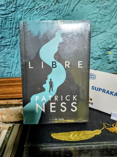 Libro 'Libre' de Patrick Ness en español - miniatura 1