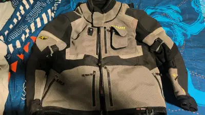 Chaqueta y pantalón de moto - miniatura 3