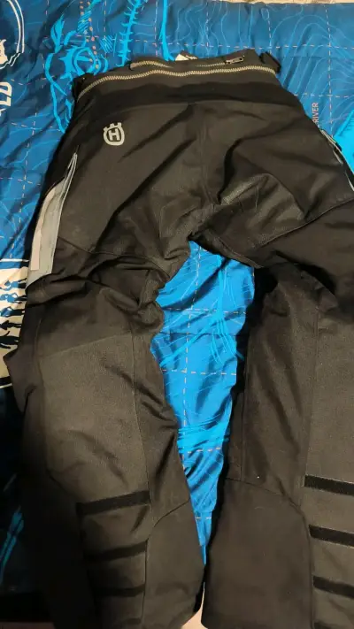 Chaqueta y pantalón de moto - miniatura 4