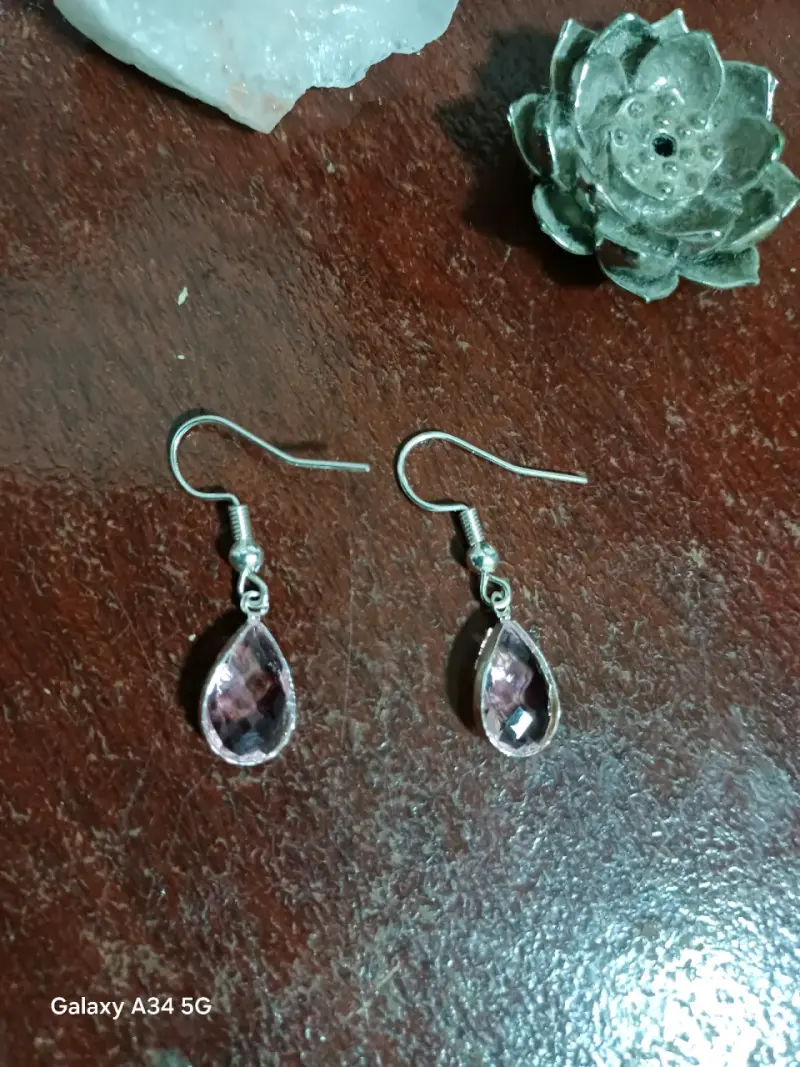 Conjunto de joyas de plata con dijes y aretes - 2