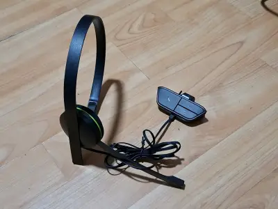 Headset Xbox One original Microsoft con micrófono - miniatura 1
