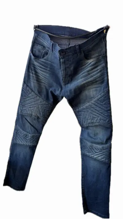 Jeans de Hombre Tascani con Diseño Bordado - miniatura 1