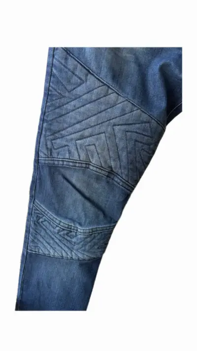 Jeans de Hombre Tascani con Diseño Bordado - miniatura 3