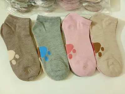 Docenas de calcetines cortos con diseños variados - miniatura 2
