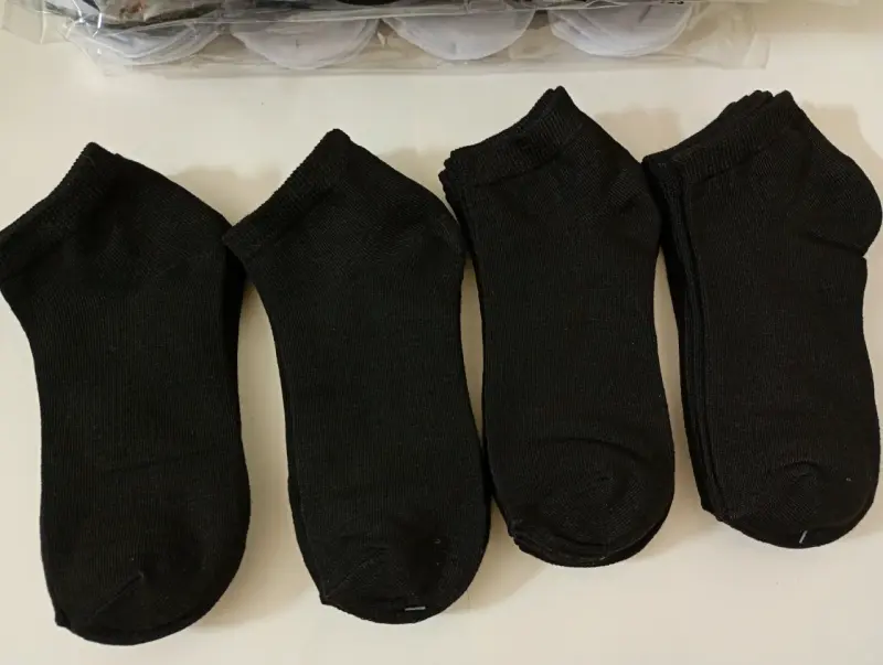 Docenas de calcetines cortos con diseños variados - 5