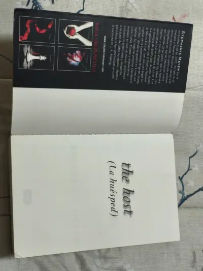 Libro 'The Host' de Stephenie Meyer en español - miniatura 2