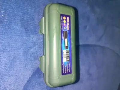 Linterna táctica recargable con estuche - miniatura 5