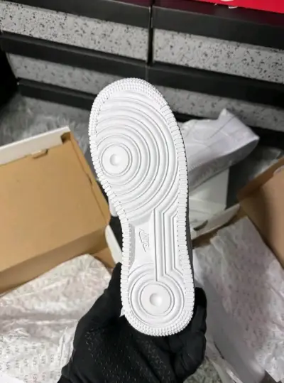 Zapatillas deportivas blancas Nike Air Force 1 - miniatura 2