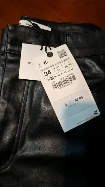 Pantalones de cuero sintético negros talla 34 - miniatura 3