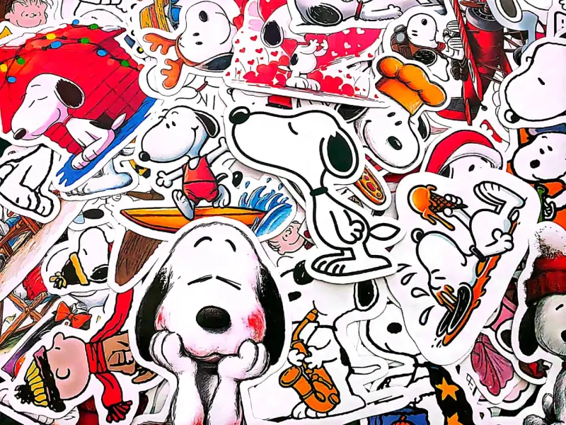 ⚜️Set de 250 stickers de Snoopy⚜️ en $10.000 - 4