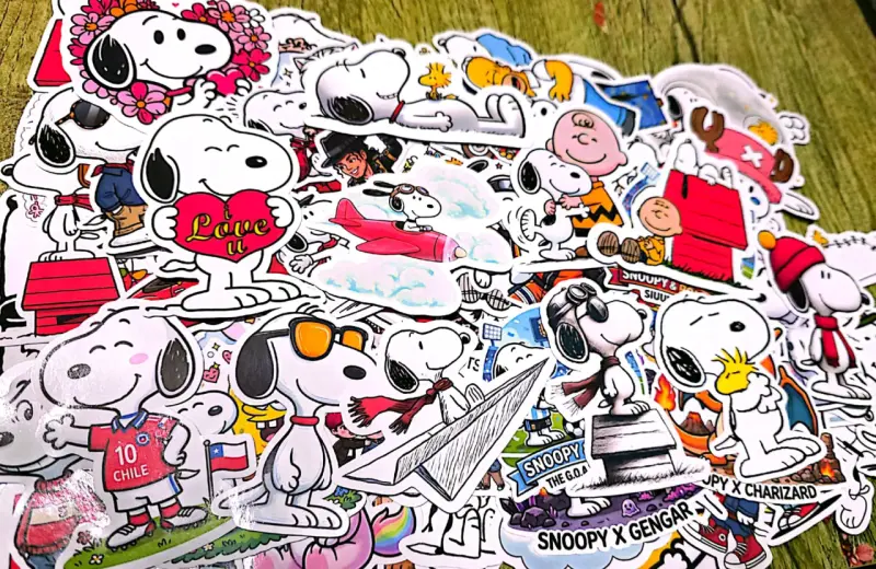 ⚜️Set de 250 stickers de Snoopy⚜️ en $10.000 - 6