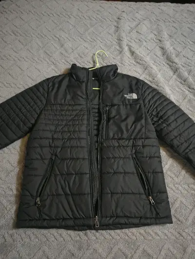 Chaqueta The North Face negra acolchada S - miniatura 3