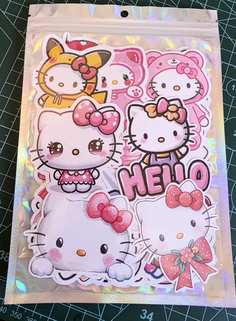 🎀Vendo 250 Stickers de Hello Kitty 🎀 en $10.000 - 1