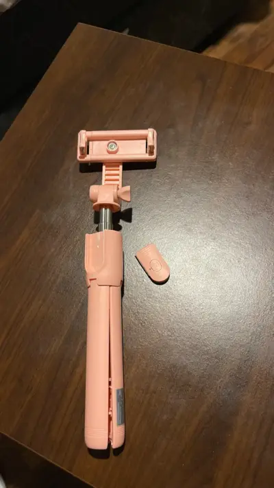 Trípode selfie stick rosa ajustable - miniatura 6