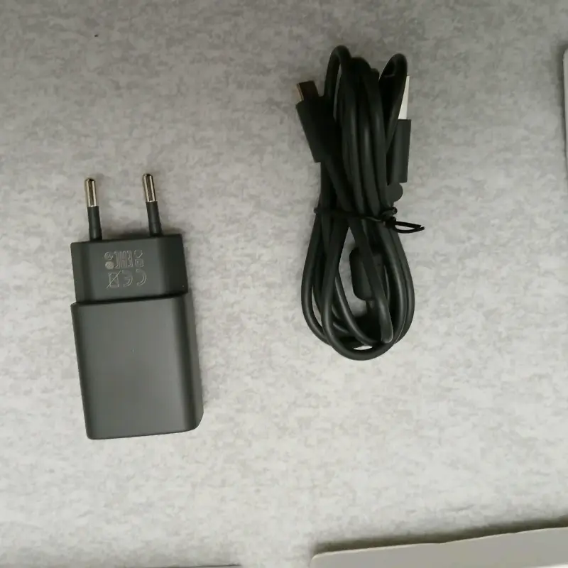 Google Chromecast con accesorios completos - 3