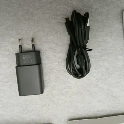Google Chromecast con accesorios completos - miniatura 3
