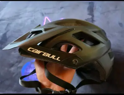 Casco de ciclismo negro Cairbull - miniatura 1