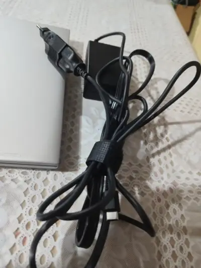 Laptop HP Genial y poderoso, acepto ofertas - miniatura 4