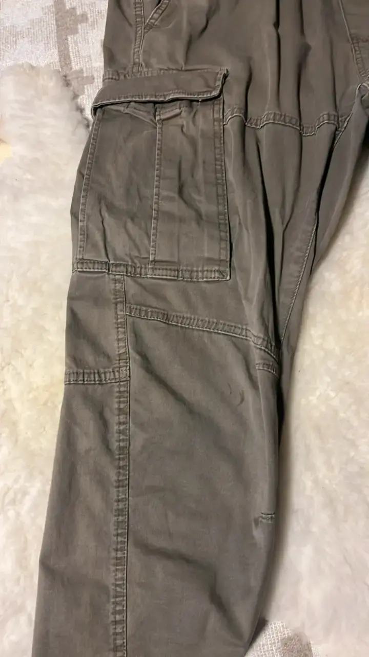 Pantalones cargo verde oliva para hombre - 3