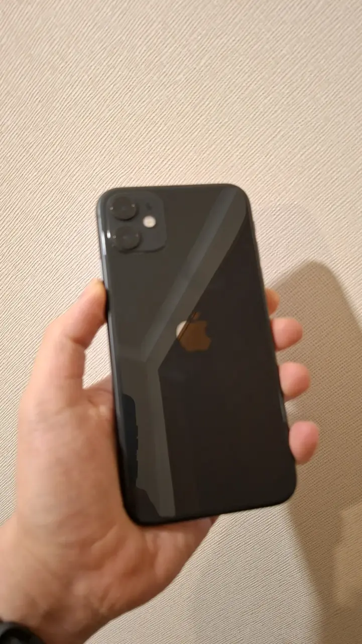 iPhone 11 en buen estado con batería al 95% - 3