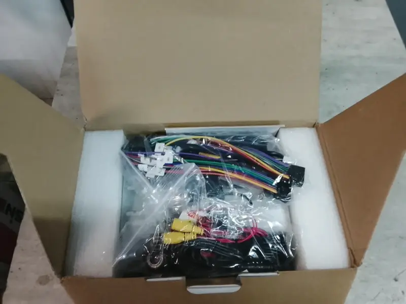 Radio para auto Android 9 pulgadas con GPS y Bluetooth - 3