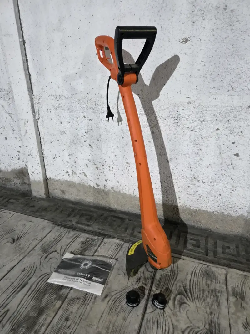 Cortadora de Césped Eléctrica Black+Decker con Repuestos - 2