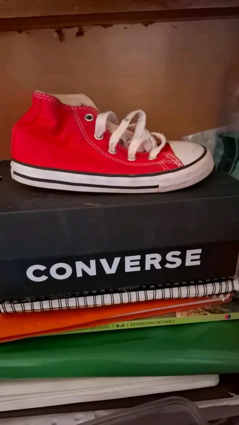 Zapatillas Converse rojas para niños
