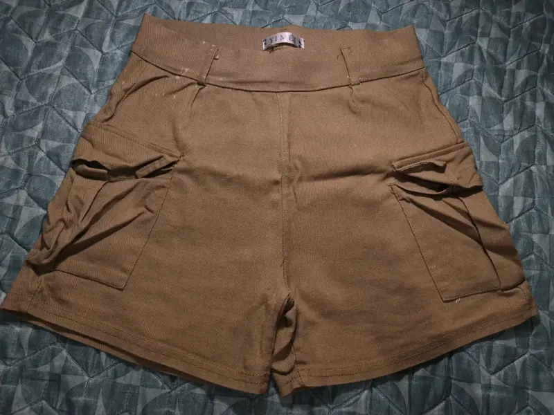 Shorts cargo marrón para mujer