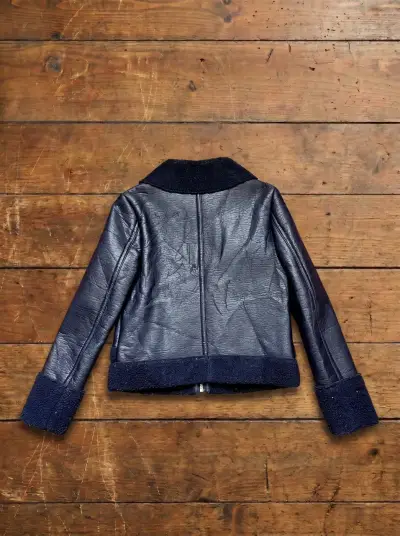 Chaqueta Guess chiporro (con detalle) - miniatura 2