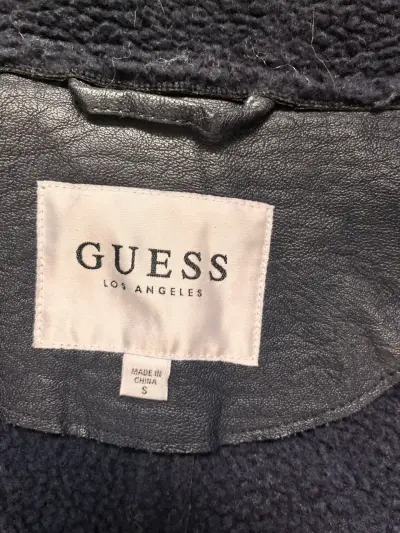 Chaqueta Guess chiporro (con detalle) - miniatura 3