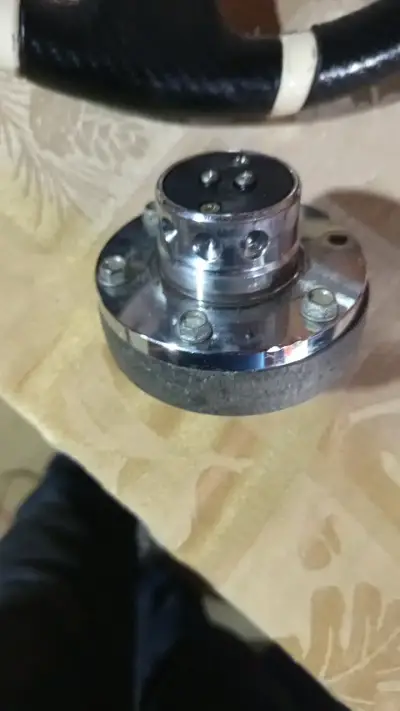 Volante deportivo Sparco de fibra de carbono - miniatura 2