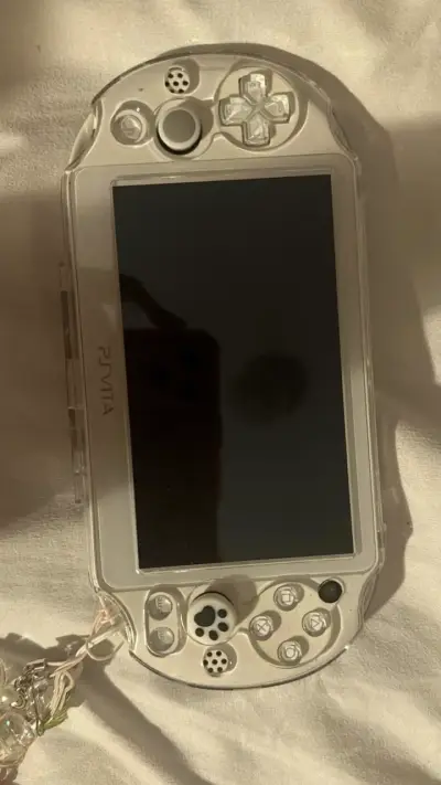 Consola portátil PS Vita EDICIÓN  GUNDAM - miniatura 1