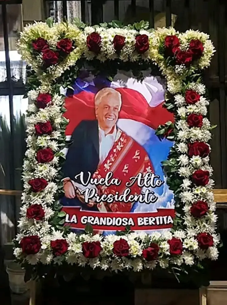 Arreglos Florales Funerarios con Mensajes Personalizados - 3