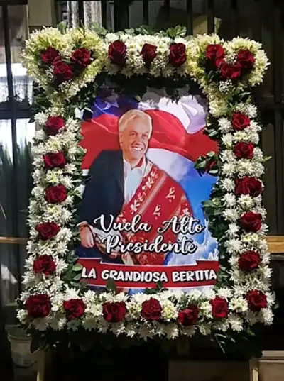 Arreglos Florales Funerarios con Mensajes Personalizados - miniatura 3