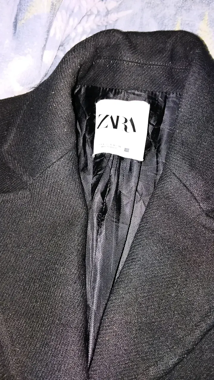Abrigo negro de lana Zara para mujer - 2