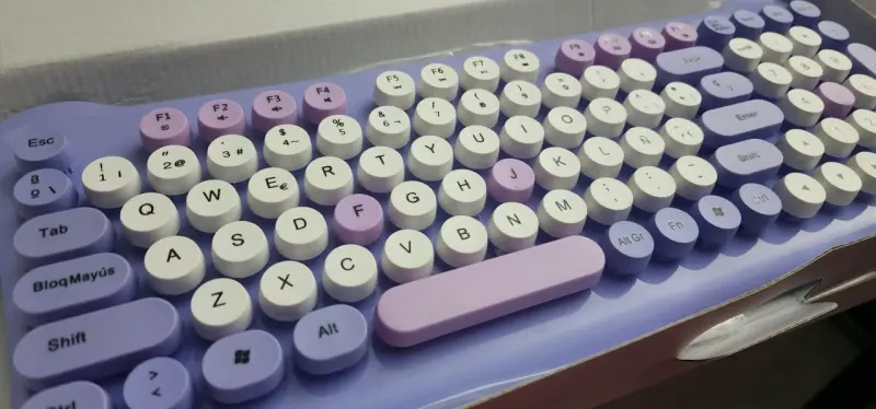 Set de Teclado y Mouse Inalámbrico Kawaii Lila - 3