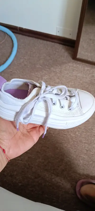 Zapatillas blancas casuales para mujer - miniatura 1