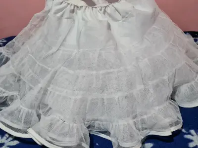 Vestido de huasa falso y abrigo - miniatura 1