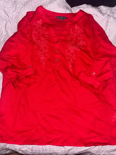 Blusa roja bordada Ma Griffe talla 46 - miniatura 1