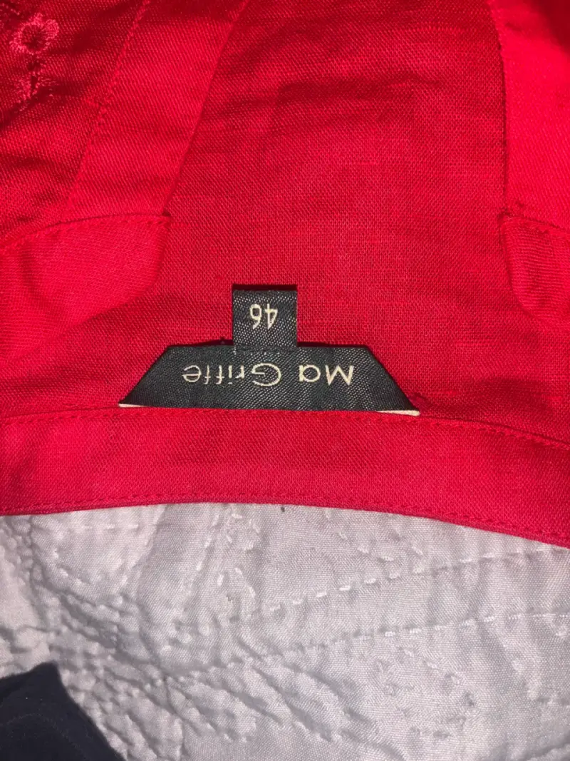 Blusa roja bordada Ma Griffe talla 46 - 2