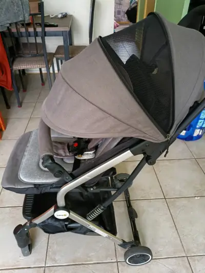 Coche de bebé plegable Safety 1st gris - miniatura 4