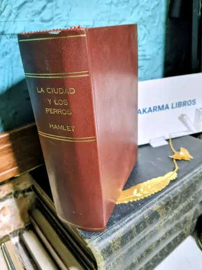 Libro 'La Ciudad y los Perros' , 'Hamlet' ,en Tapa - miniatura 1