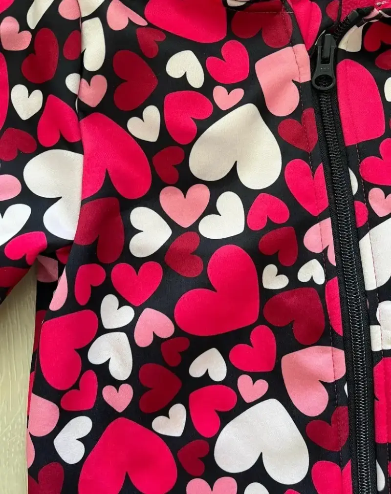 Enterito impermeable para niños con diseño de corazones - 4