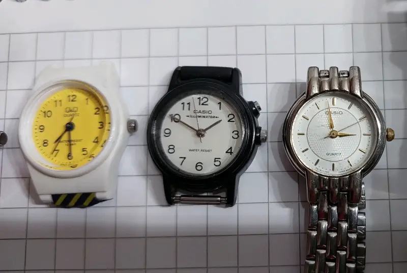 Lote de relojes variados para hombre y mujer - 5