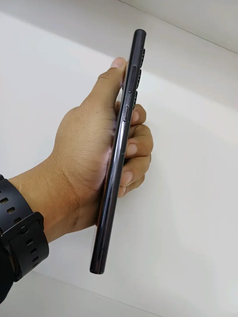 Samsung Galaxy s22 ultra con con S-Pen en buen est - 3