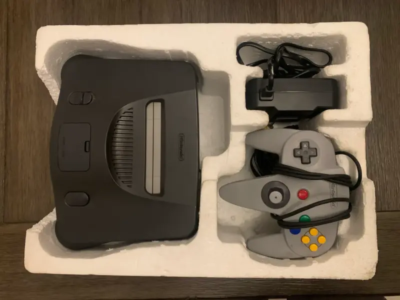 Consola Nintendo 64 con Control y Cables - 5