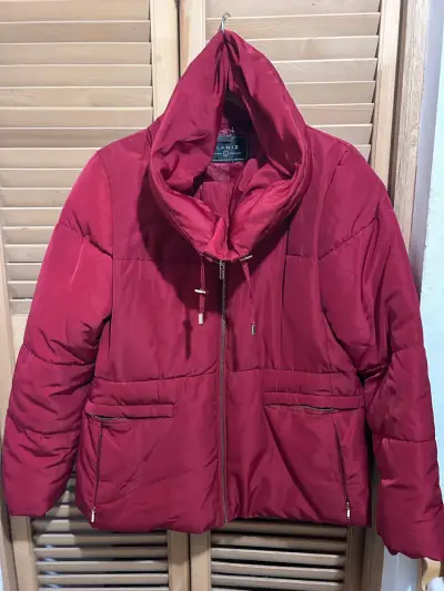 Chaqueta acolchada roja para mujer Laniz - miniatura 1