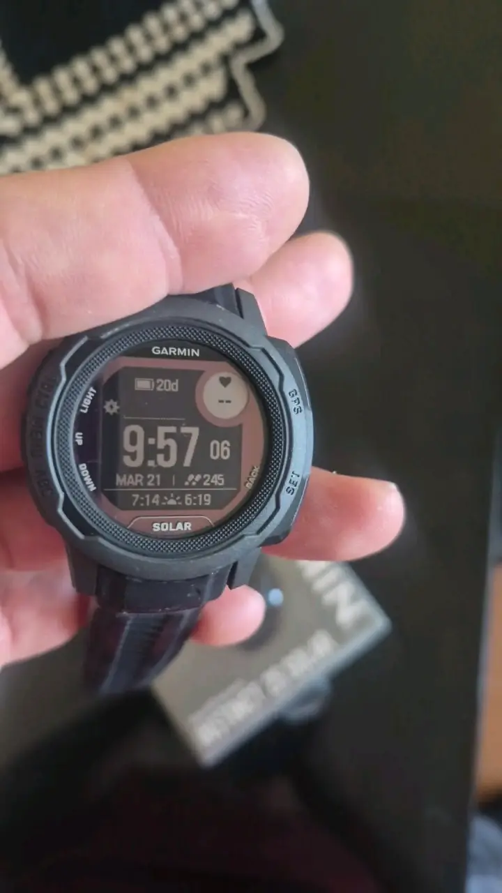 Reloj inteligente Garmin Instinct 2S Solar GPS - 4