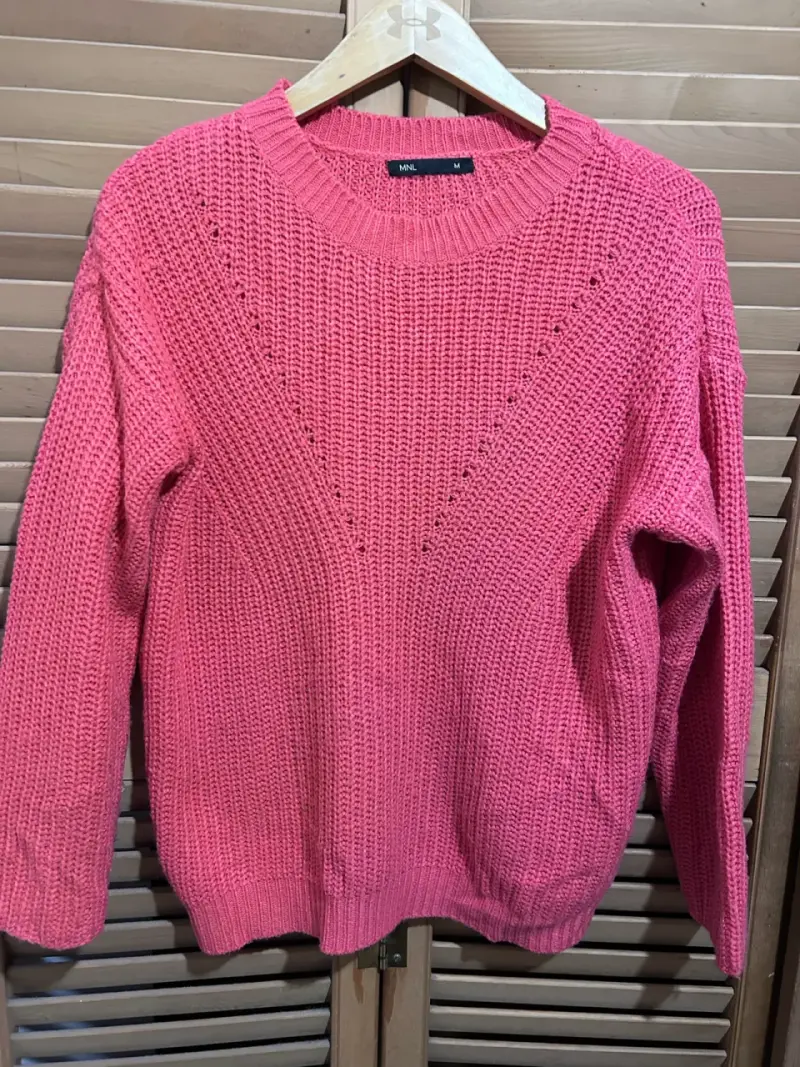 Suéter de punto fucsia con volantes - 4