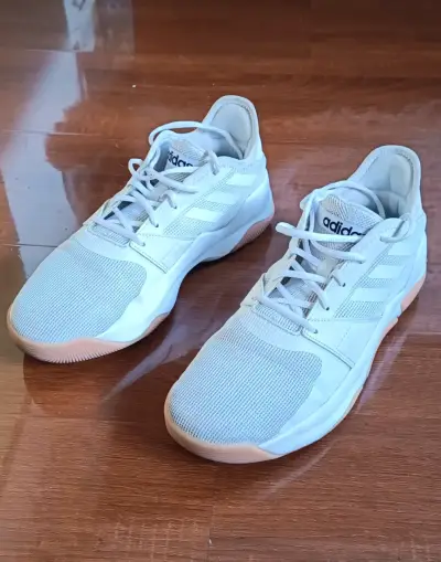 Zapatillas Adidas basketball - miniatura 1